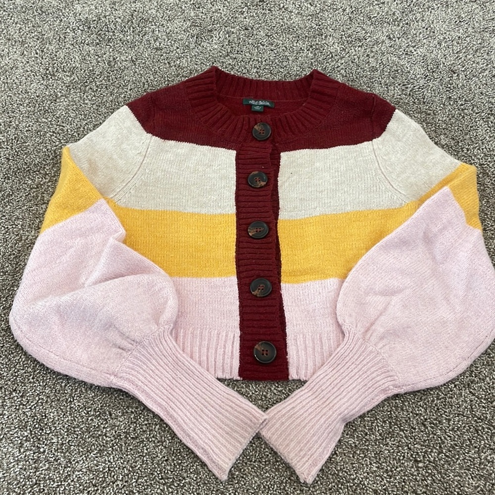 Cute ombré cropped sweater size xs